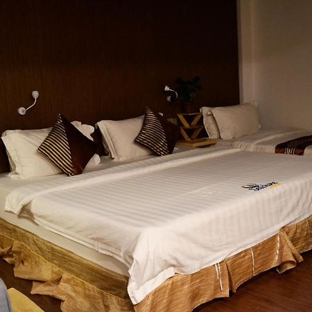 Seashore Beach Inn остров Маафуши Екстериор снимка