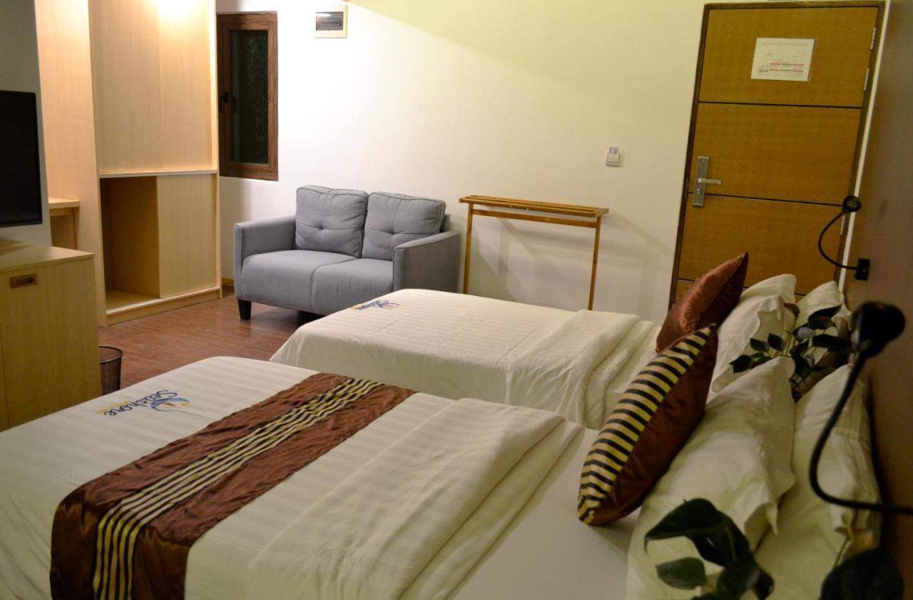 Seashore Beach Inn остров Маафуши Екстериор снимка