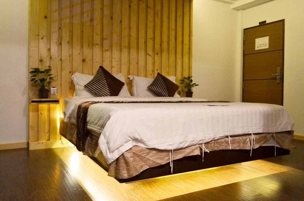 Seashore Beach Inn остров Маафуши Екстериор снимка