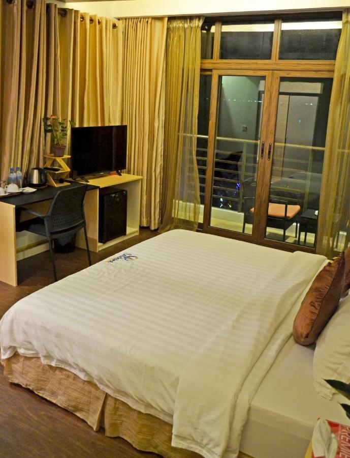 Seashore Beach Inn остров Маафуши Екстериор снимка