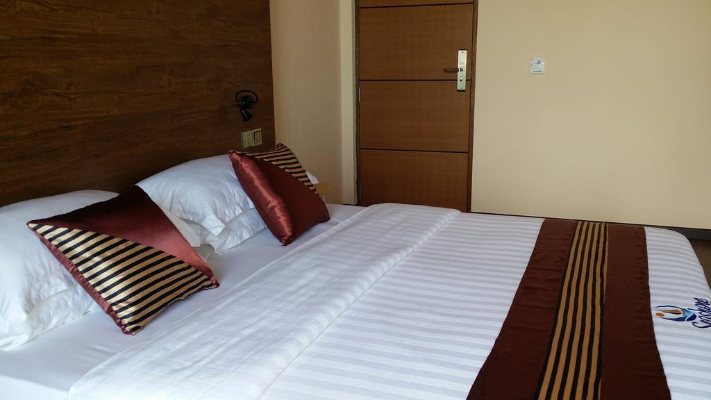 Seashore Beach Inn остров Маафуши Екстериор снимка