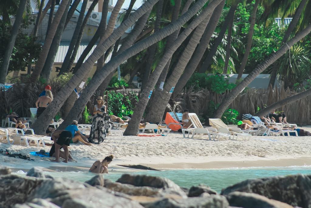 Seashore Beach Inn остров Маафуши Екстериор снимка